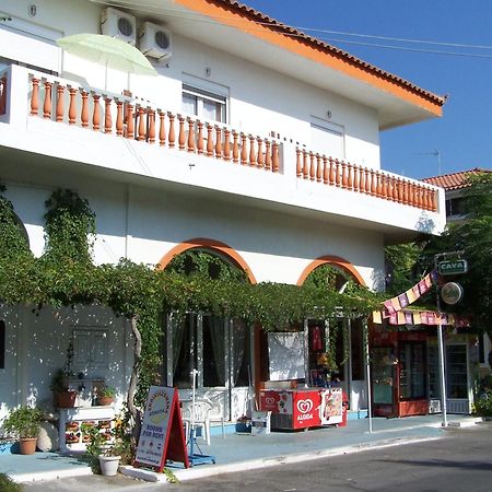Karin & Nikos Ireo (Samos) Exterior foto